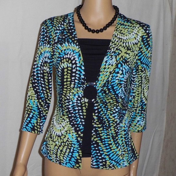 Women's Blouse - Picture 2 of 4